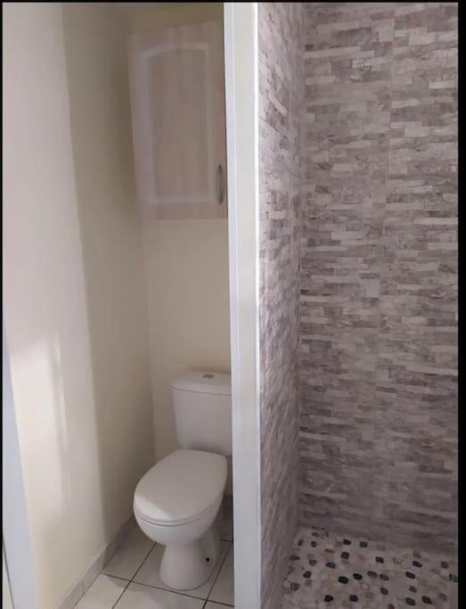 T1 Proximite De Montpellier. Appartement Juvignac Buitenkant foto